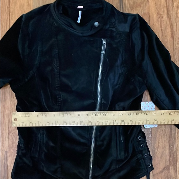 Free People NWT Black Women's Size Medium Jacket with Lace-Up Details - Picture 10 of 16